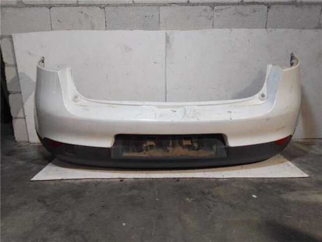 Paragolpes Trasero Renault Megane 1.5 BUSINESS [1.5 LTR. - 66 KW DCI DIESEL FAP] III BERLINA 5P (2008-_)