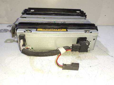 Foto 3ª: Sistema Audio Radio CD Mercedes Clase R 280 R 350 CDI 4-MATIC 251.022) 224CV 165KW [OM642950] (2006)