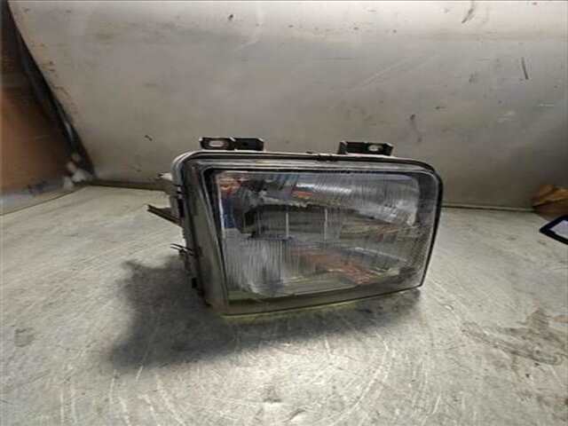 Foto 2ª: Faro Derecho Volkswagen Lt 2.3 LT 35 DOBLE CABINA [2.3 LTR. - 105 KW CAT (AGL)]