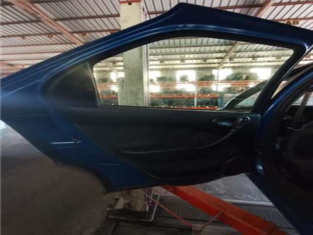 Foto 2ª: Puerta Trasera Izquierda Citroen Xsara 1.6I 16V EXCLUSIVE [1.6 LTR. - 80 KW 16V CAT (NFU - TU5JP4)] [NFU (TU5JP4)]