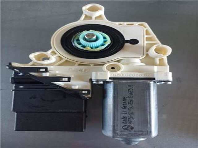 Foto 2ª: Elevalunas Eléctrico Trasero Izquierdo Volkswagen Passat 2.0 TDI 16V [BKP]