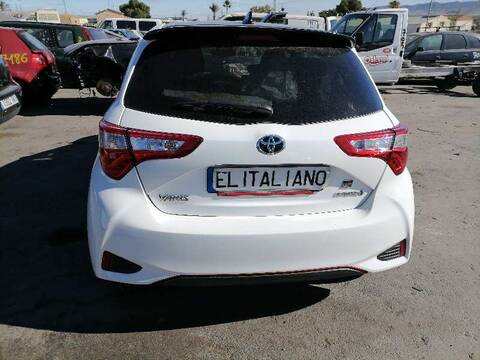 Portón Toyota Yaris HYBRID ACTIVE 101CV 74KW