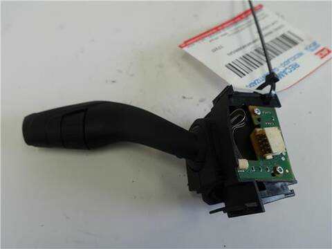 Foto 2ª: Mando Multifuncion Ford Transit 1.6 FURGON 200 L1 AMBIENTE 75CV 55KW [UBGA] (2015)