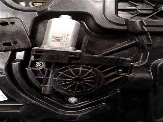 Foto 3ª: Elevalunas Eléctrico Delantero Derecho Volvo V40 D3 (2012)