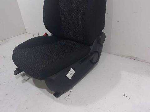 Foto 3ª: Asiento Delantero Izquierdo Mercedes Vito 88CV 65KW (2014)