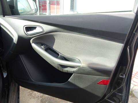 Foto 3ª: Tapizados Cartoneras Ford Focus 1.6 TI 125CV 92KW [PNDA,PNDD] (2014)