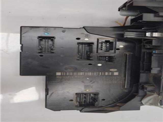Foto 4ª: Caja Reles Fusibles Mercedes Clase E 180 VERSION INDEFINIDA