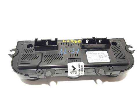 Foto 3ª: Mando Climatizador Volkswagen Tiguan 2.0 TDI 150CV 110KW [DFGA] (2020)