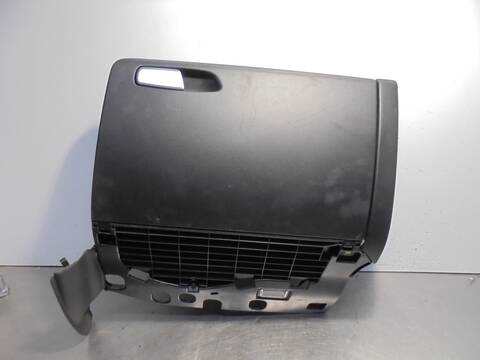 Guantera Audi A4 BASICO AVANT 143CV 105KW
