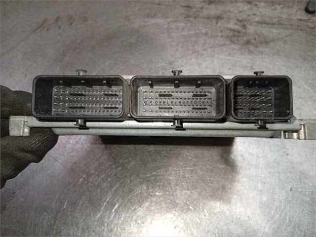 Foto 3ª: Centralita Motor ECU Renault Megane 1.2 DYNAMIQUE [1.2 LTR. - 85 KW 16V TCE] III BERLINA 5P (2008-_)