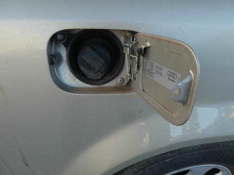 Tapa Exterior Combustible Audi A4 ALT BERLINA