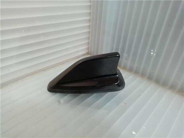 Antena Renault Megane 1.8 R.S. TROPHY [1.8 LTR. - 221 KW TCE] IV BERLINA 5P (12.2015-_)