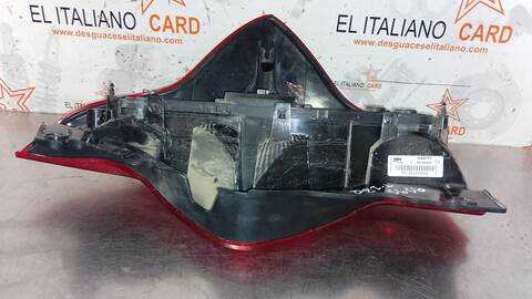 Foto 3ª: Piloto Trasero Izquierdo Dacia Lodgy LAUREATE 115CV 85KW [H5FC4] (2015)