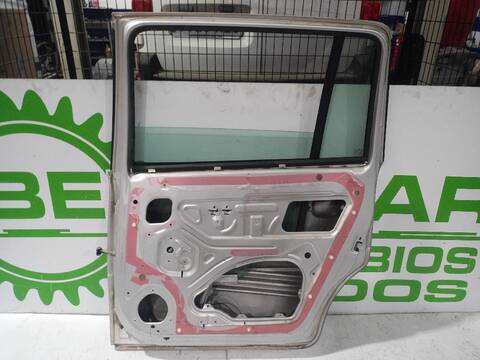 Foto 2ª: Puerta Trasera Derecha Opel Zafira COSMO 120CV [Z19DT] (2005)