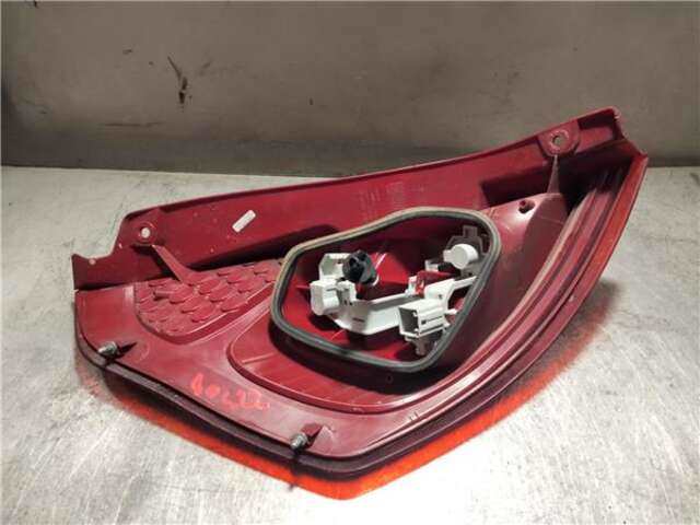 Foto 3ª: Piloto Trasero Derecho Ford Fiesta 1.6 ECONETIC [1.6 LTR. - 66 KW TDCI CAT]