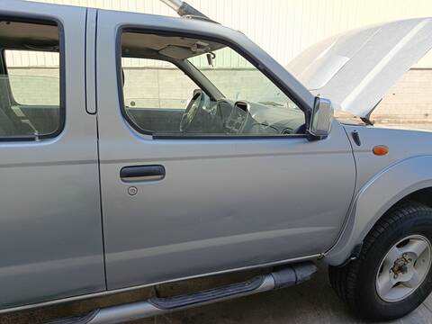 Puerta Delantera Derecha Nissan Navara D PICKUP D22) YD25DDTI