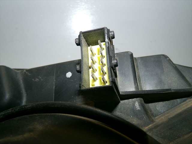 Foto 3ª: Faro Izquierdo Peugeot 307 1.6 HDI 2001-2005 [9HY] (2004)