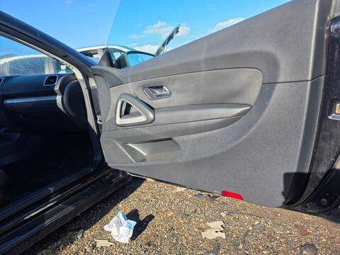 Tapizados Cartoneras Volkswagen Scirocco 2.0 TDI 103KW) LIM. EDITION 140CV