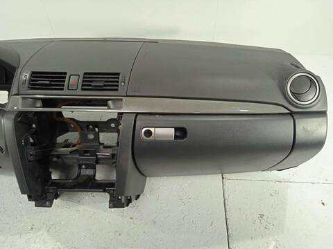 Foto 3ª: Salpicadero Mazda 3 2.0 16V CAT BERLINA 150CV 110KW (2005)