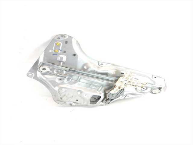 Foto 1ª: Elevalunas Manual Trasero Derecho Hyundai ix35 1.7 CRDI (2009)