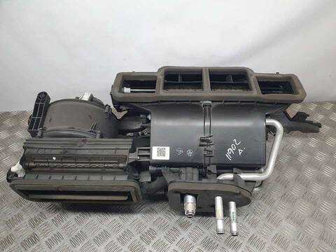 Foto 2ª: Calefacción Bmw i8 I8 PURE IMPULSE 231CV 170KW [B38K15A] (2015)