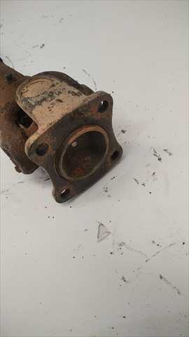 Transmision Delantera Derecha Nissan Terrano 2.7 DIESEL