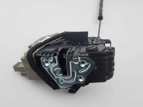 Foto 3ª: Cerradura Puerta Trasera Izquierda Kia Xceed GT-LINE 160CV 118KW [G4LK] (2025)