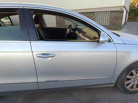Puerta Delantera Derecha Volkswagen Passat BKP BERLINA