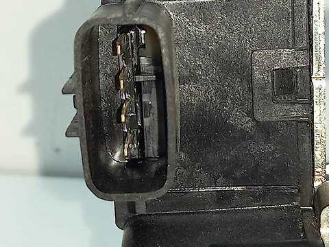 Foto 2ª: Cerradura Maletero Portón Hyundai i30 G4FA (2007)