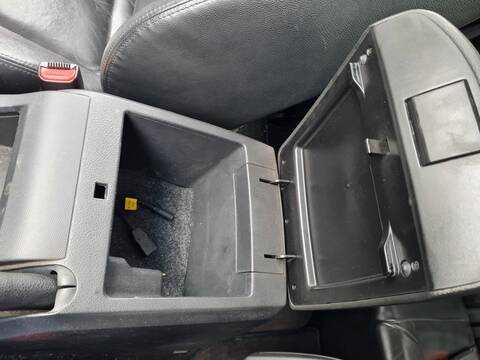 Foto 2ª: Consola Central Ssangyong Actyon 200 XDI 141CV 104KW [D20DT] (2008)