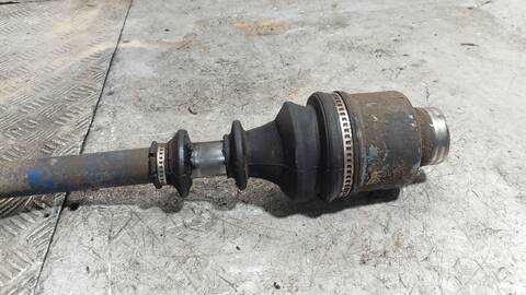 Foto 2ª: Transmision Delantera Izquierda Mercedes Clase MB 100 CAJA CERRADA BM 631.332/342) 75CV 55KW [616963] (1991)