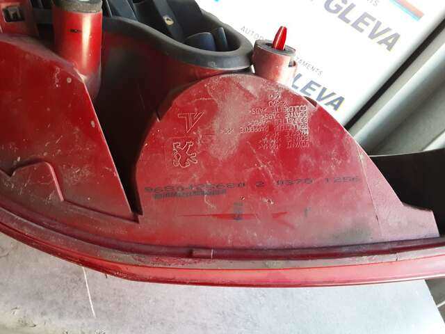 Foto 2ª: Piloto Trasero Derecho Peugeot 308 1.6 HDI 110CV [9HZ] (2008)