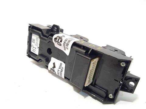 Foto 3ª: Botonera Elevalunas Toyota Rav4 2.5 HYBRID AWD AXAP54) 306CV 225KW [A25A-FXS] (2022)