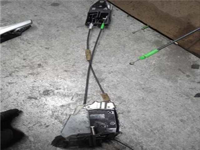 Cierre Centralizado Trasero Derecho Toyota Prius 1.8 ADVANCE [1.8 LTR. 73KW 16V CAT HIBRIDO)]