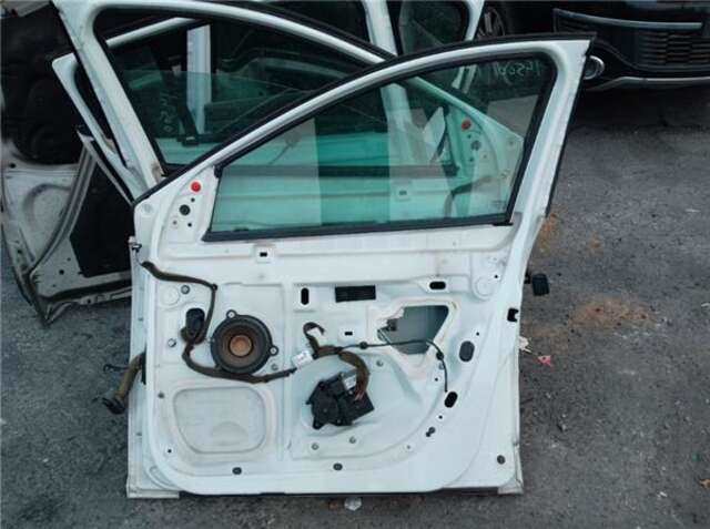 Foto 2ª: Puerta Delantera Derecha Renault Megane 1.5 DCI (BZ0D) III FASTBACK (BZ0_) [K9K 836]