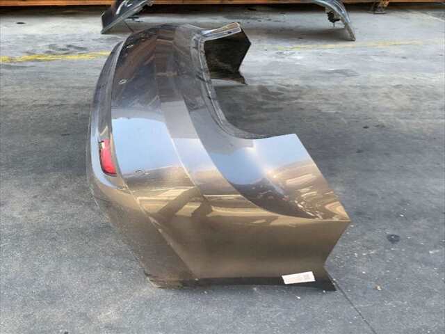 Foto 3ª: Paragolpes Trasero Toyota Avensis 2.0 D4D124-126CV 0CV [1AD] (2009)