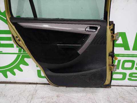 Foto 2ª: Puerta Trasera Izquierda Citroen C4 1.6 16V HDI FAP 109CV [9HZDV6TED4] (2007)