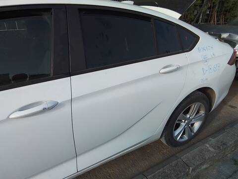 Foto 3ª: Puerta Trasera Izquierda Opel Insignia 1.6 CDTI DPF 136CV 100KW [B16DTH] (2018)