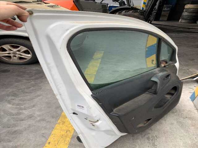 Foto 2ª: Puerta Delantera Izquierda Peugeot Partner 1.6 HDI75CV 0CV [9HT] (2009)