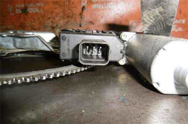 Elevalunas Eléctrico Delantero Izquierdo Opel Astra 2.0 DTI 16V