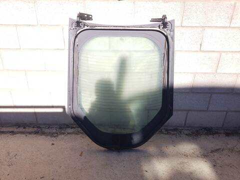 Foto 2ª: Luna Trasera Bmw i8 I8 PURE IMPULSE 231CV 170KW [B38K15A] (2015)