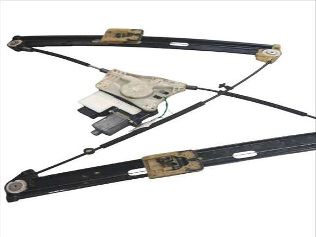 Foto 3ª: Elevalunas Eléctrico Delantero Izquierdo Seat Arona 1.6 TDI (2017)