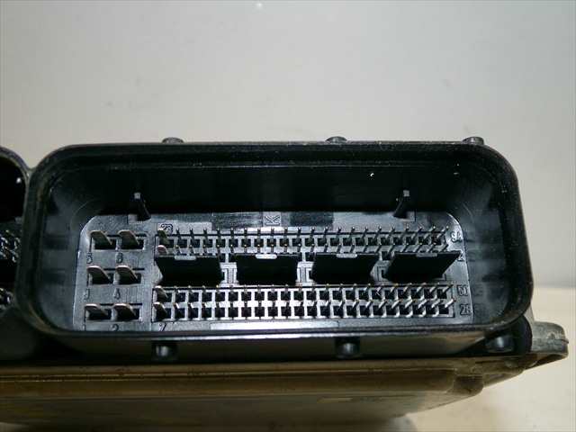 Foto 4ª: Centralita Motor ECU Seat Exeo 2.0 TDI RANCHERA 2009-2013 [CAG] (2010)