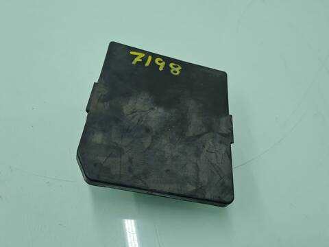 Caja Reles Fusibles Nissan Qashqai ACENTA 4X4 141CV 104KW