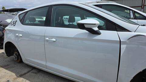 Puerta Delantera Derecha Seat Leon STYLE 105CV 77KW