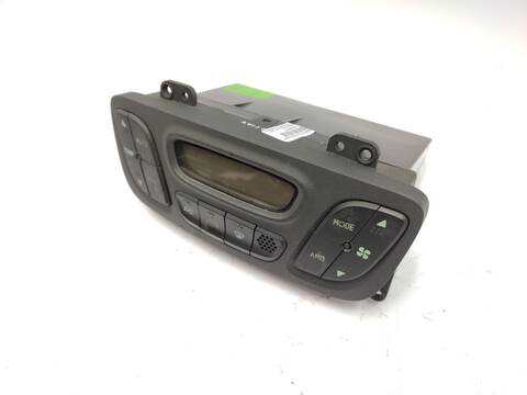 Foto 2ª: Mando Climatizador Hyundai Santa Fe 2.0 CRDI 113CV 83KW [4EA] (2004)