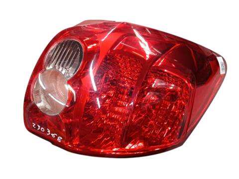 Foto 3ª: Piloto Trasero Derecho Toyota Auris 1.6 ZRE181_ ZRE185_ ZRE185R ZRE181R) (2012)