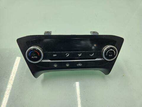 Mando Climatizador Hyundai i20 ESSENCE 75CV 55KW