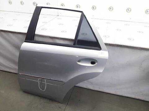 Foto 2ª: Puerta Trasera Izquierda Mercedes Clase ML 320 3.0 CDI 224CV 7V [642940] (2005)