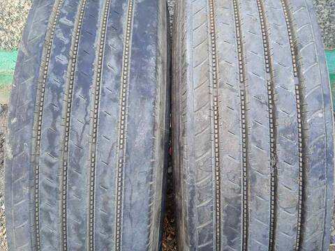 Foto 2ª: Neumatico Renault Scenic 9.8 D 340CV 250KW [MIDR062045E41] (1999)